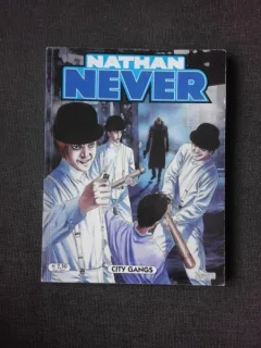 NATHNA NEVER, CITY GANGS, CARTE CU BENZI DESENATE, TEXT IN LIMBA ENGLEZA