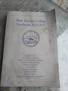 NEW EUROPE COLLEGE, YEAR BOOK 2012-2013  (TEXT IN LIMBA ENGLEZA)