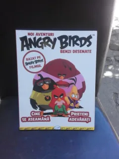 NOI AVENTURI, ANGRY BIRDS, CARTE CU BENZI DESENATE