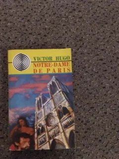 NOTRE-DAME DE PARIS-VICTOR HUGO