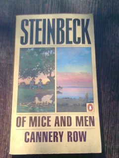 Of Mice and Men/Cannery Row -  John Steinbeck  (carte in limba engleza)