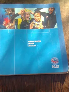 OPEN WATER. DIVER MANUAL  (CARTE IN LIMBA ENGLEZA)