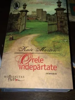 Orele indepartate de Kate Morton