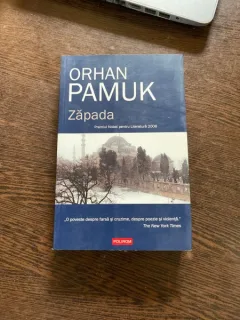 Orhan Pamuk - Zapada