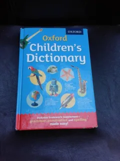 OXFORD, CHILDREN'S DICTIONARY  (CARTE IN LIMBA ENGLEZA)