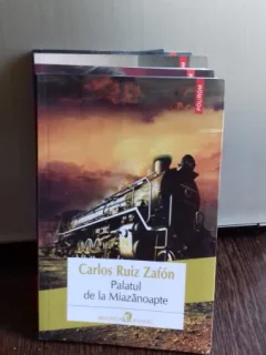 PALATUL DE LA MIAZANOAPTE - CARLOS RUIZ ZAFON