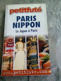 PARIS NIPPON. LE JAPON A PARIS  (CARTE IN LIMBA FRANCEZA)
