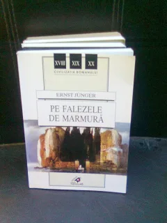 PE FALEZELE DE MARMURA - ERNST JUNGER
