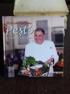 PESTE SI VIETATI ALE APEI - HORIA VIRLAN