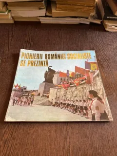 Pionierii Romaniei Socialiste se prezinta