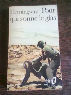 Pour qui sonne le glas - Hemingway (carte in limba franceza)