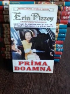 PRIMA DOAMNA - ERIN PIZZEY