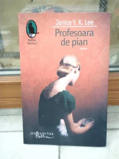 PROFESOARA DE PIAN , JANICE Y.K.LEE