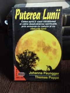 PUTEREA LUNII-JOHANNA PAUNGGER-THOMAS POPPE