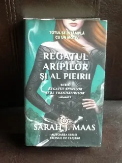 Regatul aripilor si al pieirii - Sarah J. Maas