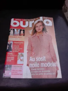 REVISTA BURDA NR.2/2002, TEXT IN LIMBA ROMANA