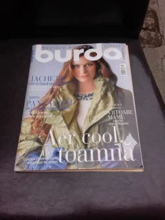 REVISTA BURDA NR.8/2008, TEXT IN LIMBA ROMANA
