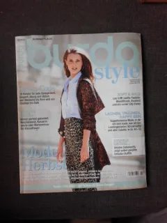 Revista Burda nr.8/2015 text in limba germana