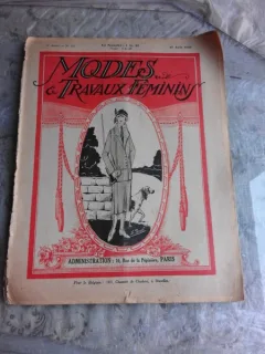REVISTA MODES AND TRAVAUX FEMININS NR.112/1924  (CARTE IN LIMBA FRANCEZA)