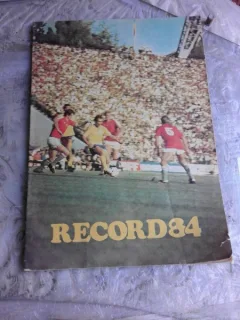 REVISTA  RECORD '84  (M.Lucescu,Camataru,Boloni,Dinamo Bucuresti)