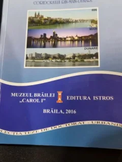 Rolul orașelor fluviale și al spațiilor urbane, riverane, în dezvoltarea teritorială a coridorului Rin-Main-Dunăre. O aplicație pentru spațiul românesc dunărean - Costel Drăgan. (cu dedicatia autorului)
