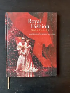 ROYAL FASHION, MODA REGALA  (EDITIE BILINGVA)