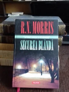Securea blanda -  R. N. Morris