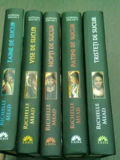 Seria Georgina Kincaid de Richelle Mead, Vol. 1-5