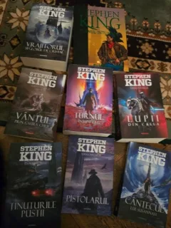 Seria Turnul intunecat - Stephen King 7 volume + Pistolarul cartonat