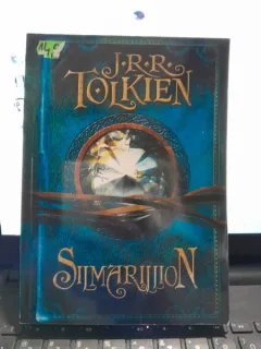Silmarillion - J.R.R. Tolkien