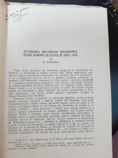 Stabilirea relatiilor diplomatice intre Romania si U.R.S.S. in anul 1934 - M. Rusenescu  cu dedicatie
