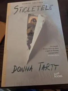 Sticletele de Donna Tartt