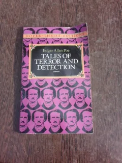 Tales of terror and detection - Edgar Allan Poe  (carte in limba franceza)