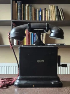 Telefon vechi cu manivela, anii 1910-1920