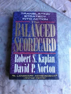 THE BALANCED SCORECARD - ROBERT S. KAPLAN  (CARTE IN LIMBA ENGLEZA)