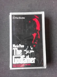 The Godfather - Mario Puzo  (carte in limba engleza)