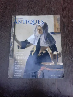 The Magazine Antiques, ianuarie 1996, text in limba engleza