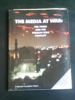 THE MEDIA AT WAR, THE PRESS AN THE PERSIAN GULF CONFLICT   (CARTE IN LIMBA ENGLEZA)