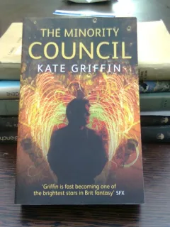 The minority. Council - Cate Griffin  (Minoritatea. Consiliul)