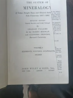 THE SYSTEM OF MINERALOGY - VOL.I  (CARTE IN LIMBA ENGLEZA, COLECTIV DE AUTORI)