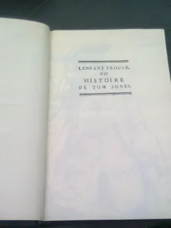 TOM JONES - HENRY FIELDING  (CARTE IN LIMBA FRANCEZA)