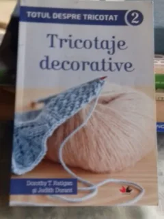 TRICOTAJE DECORATIVE - DOROTHY T. RATIGAN