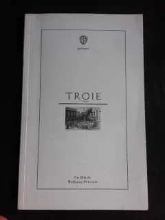 Troie (troy), un film de Wolfgang Petersen  (text in limba franceza)