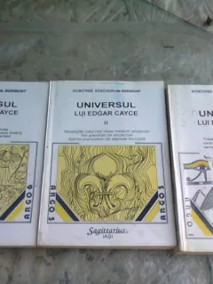 UNIVERSUL LUI EDGAR CAYCE , VOLI-III -  DOROTHEE KOECHLIN DE BIZEMONT