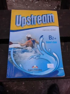 UPSTREAM, B2+, STUDENT'S BOOK - VIRGINIA EVANS