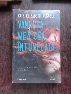 VANESSA MEA CEA INTUNECATA - KATE ELIZABETH RUSSELL