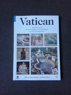 VATICAN - SONIA GALLICO  (GHID, TEXT IN LIMBA ENGLEZA)