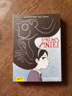 Vera Brosgol - Fantoma Aniei