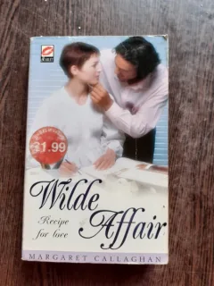 WILDE AFFAIR - MARGARET CALLAGHAN  (CARTE IN LIMBA ENGLEZA)