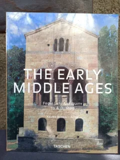 Xavier Barral I Altet - The Early Middle Ages
